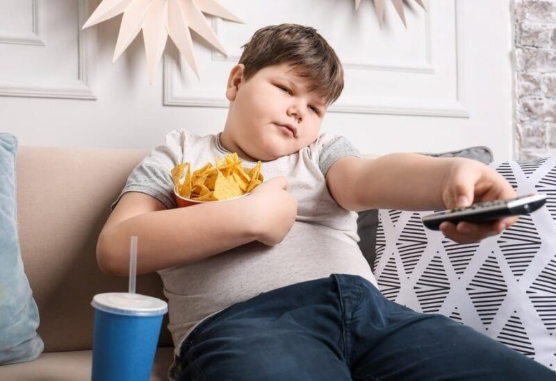 الامارات | سمنة الأطفال : قلة النشاط والأجهزة الالكترونية في "قفص الاتهام"