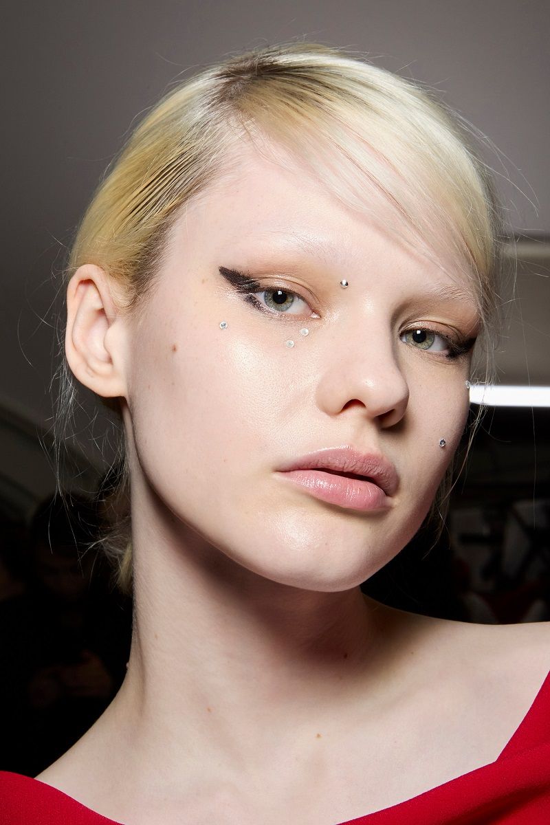 حصاد 2024: صيحات رسومات العيون الأكثر رواجاً في عالم الجمال