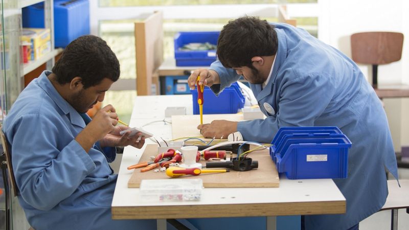 الامارات | آلية جديدة لحماية  «أصحاب الهمم»  من عوائق التمتع بحياة آمنة