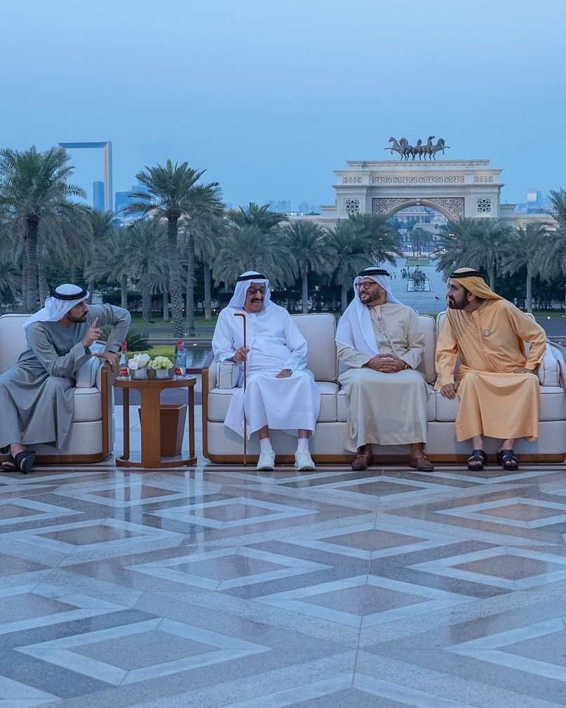 الامارات | حمدان بن محمد بقصيدة عن محمد بن راشد: "كنَا نحضن وطن ما نحضن إنسان عادي"