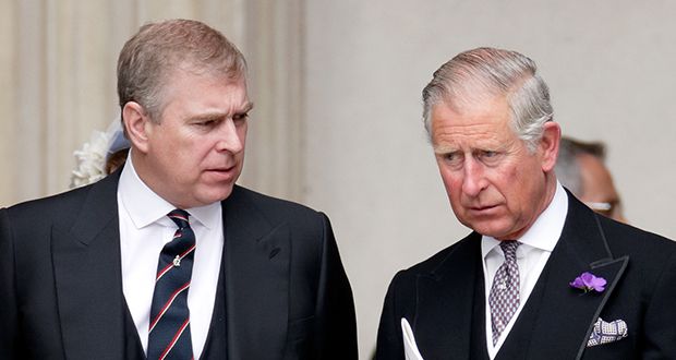 الأمير أندرو في قلب فضيحة تجسس تهز القصر الملكي