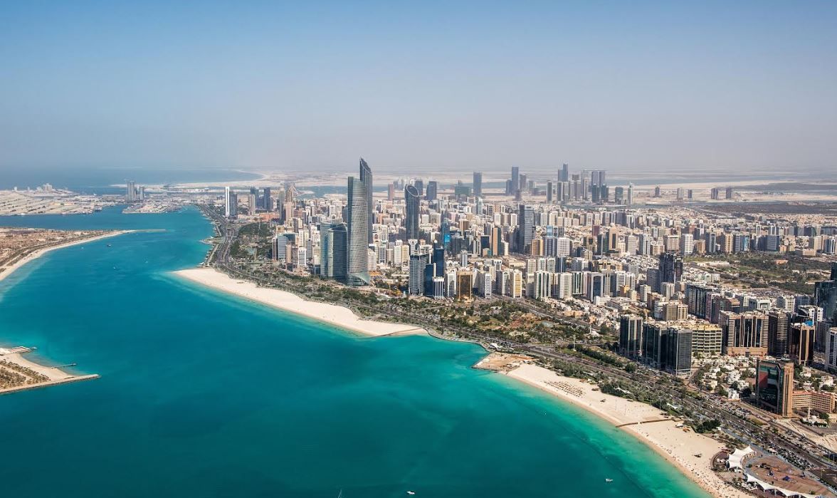 الامارات | "بيئة أبوظبي" تطلق برنامجاً مبتكراً للإبلاغ والتحقق من الانبعاثات الكربونية