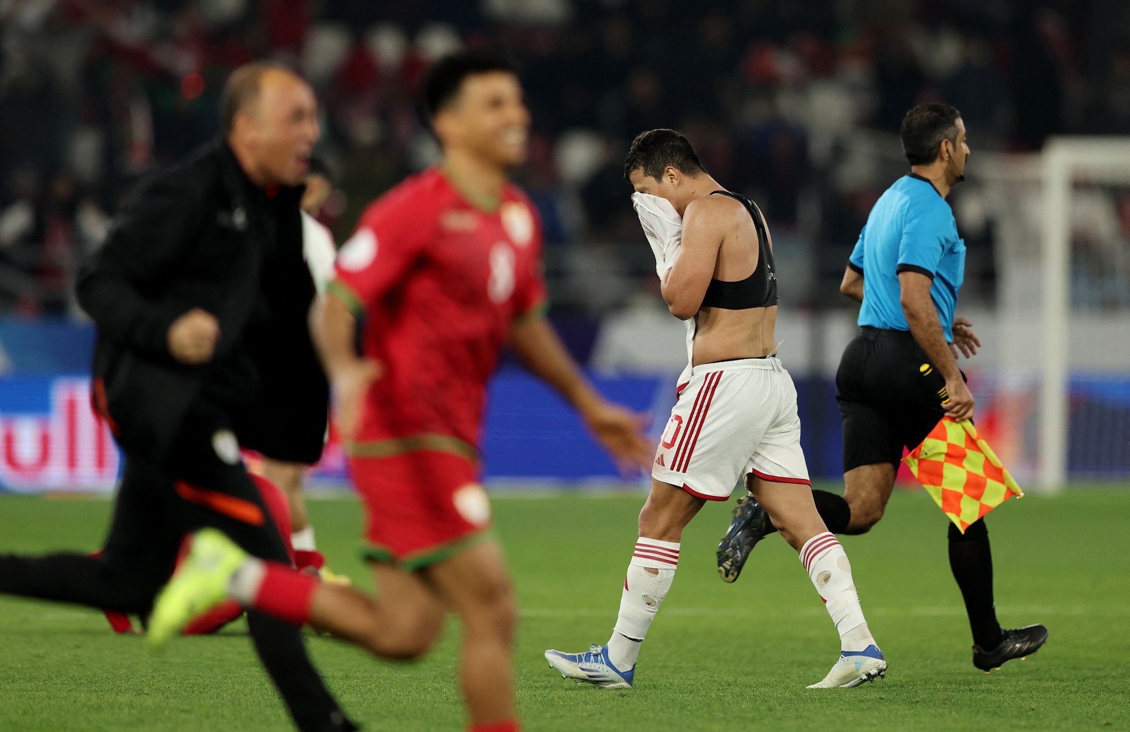 الامارات | لاعب عمان: توقعت ضياع ركلة الجزاء من فابيو ليما