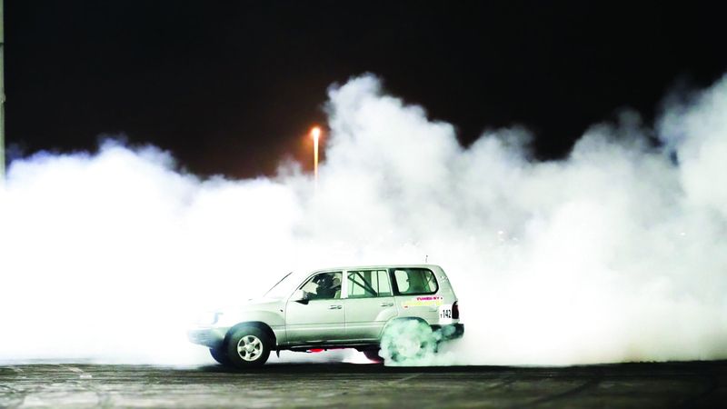 الامارات | الاستعراض الحر للسيارات  بمهرجان ليوا اليوم