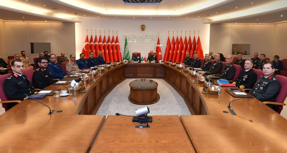 أنقرة.. رئيس الأركان يرأس اجتماع اللجنة العسكرية السعودية التركية