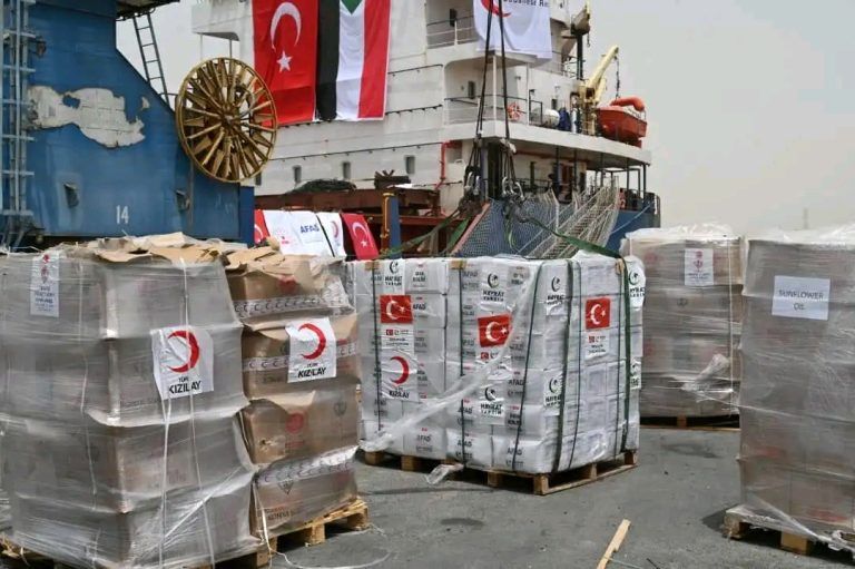 سلوى آدم بنية تقول إن تفريغ بواخر المساعدات مستمر