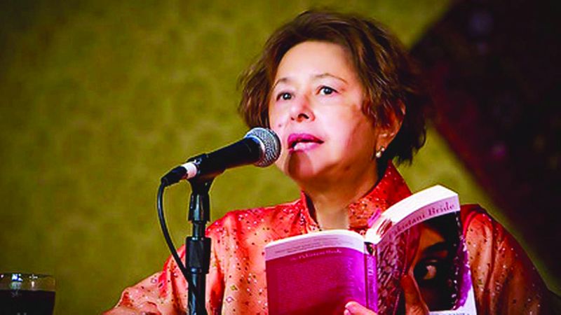 الامارات | وفاة الكاتبة بابسي سيدوا رائدة الكتاب الباكستانيين باللغة الإنجليزية