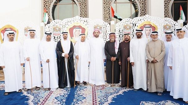 ولي عهد رأس الخيمة يحضر أفراح المزروعي والكتبي