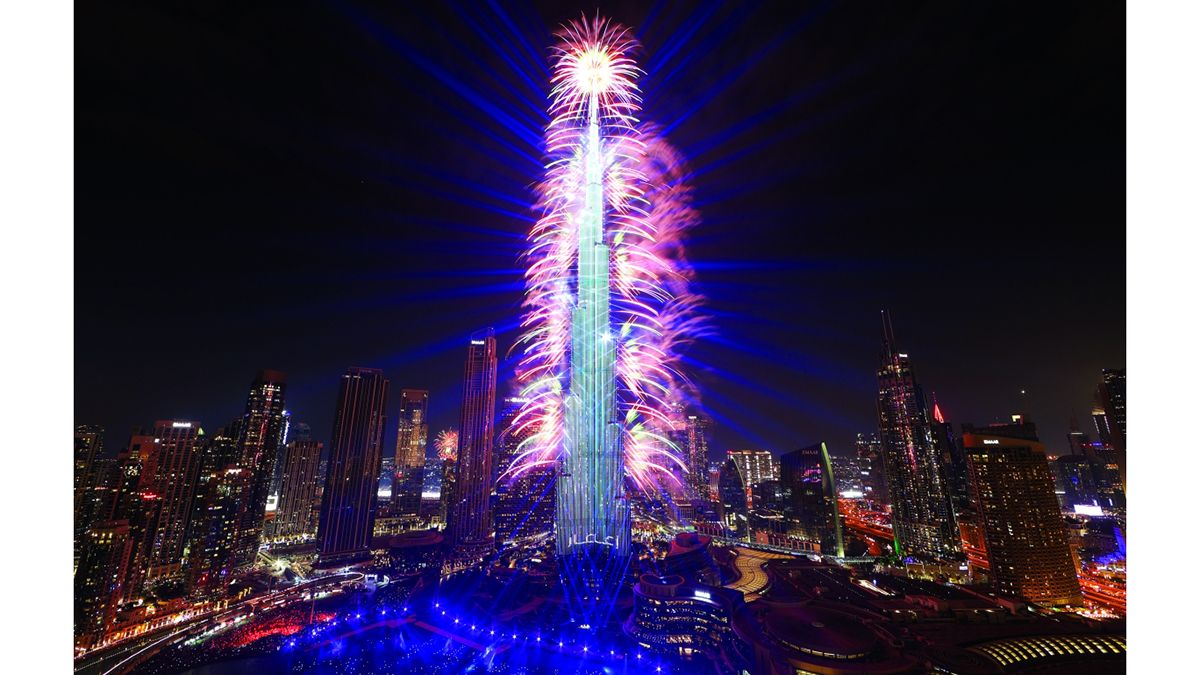 الامارات | الذكاء الاصطناعي يدير منظومة المرور بدبي في «رأس السنة»