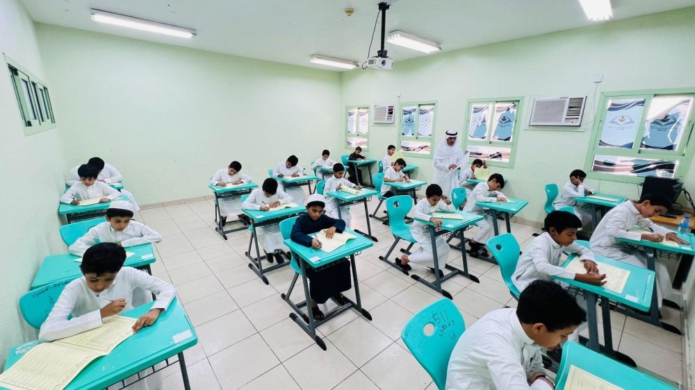 "التعليم" تنفذ الاختبارات المركزية للفصل الثاني.. و"وزارية" لأول مرة بالثالث