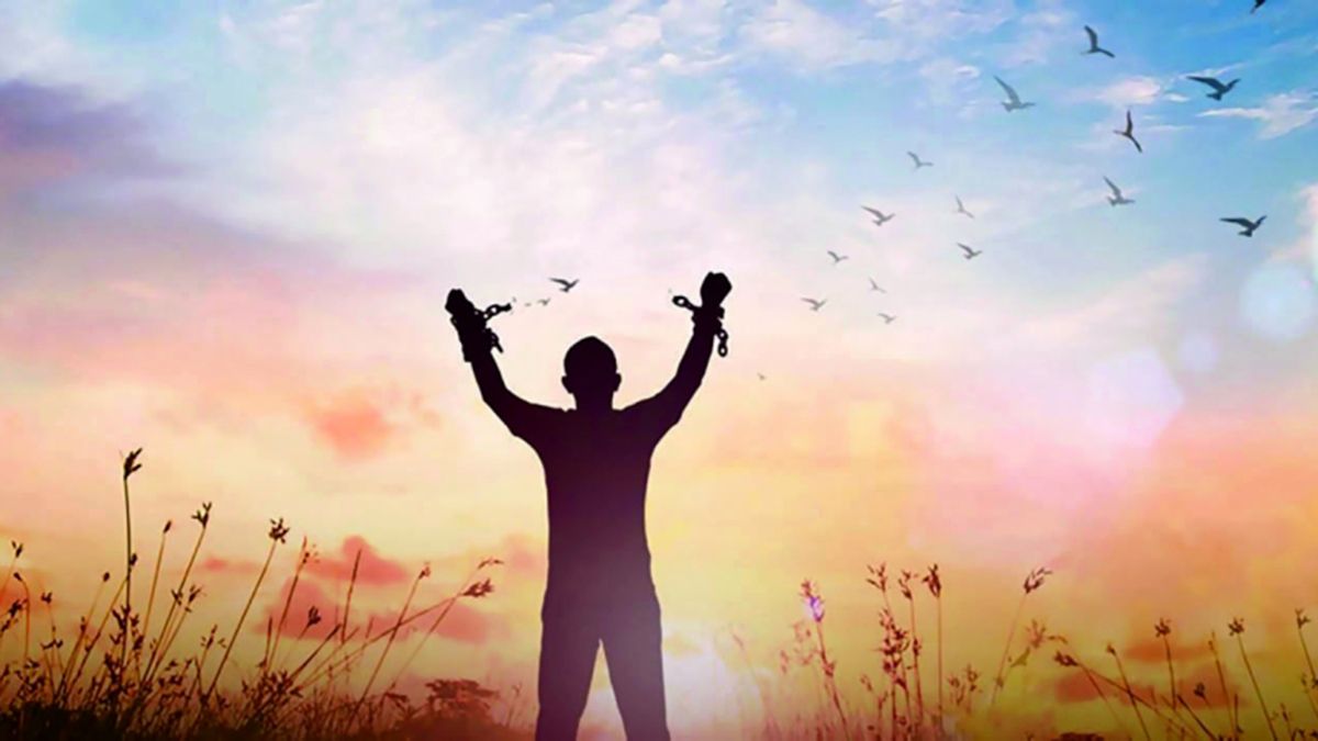 الامارات | معالجو التعاطي يكسرون «حلقة الإدمان».. بلمسة إنسانية