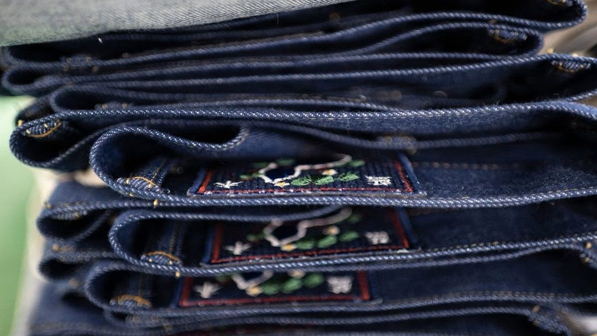 الامارات | الجينز الياباني يخطف الأنظار من «الأميركي».. البنطلون قد يصل لـ1250 دولاراً