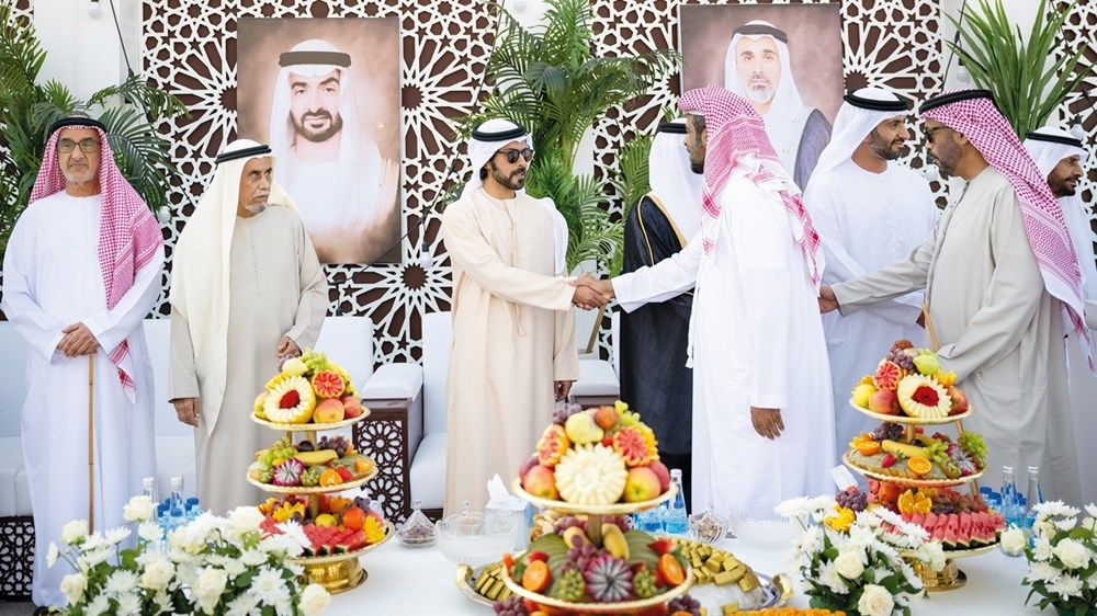 خليفة بن طحنون يحضر حفل استقبال بمناسبة زفاف سالم جمعة المهيري