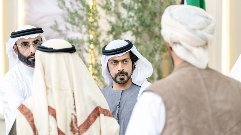 خليفة بن طحنون يحضر حفل زفاف سلطان بن سعيد الظاهري