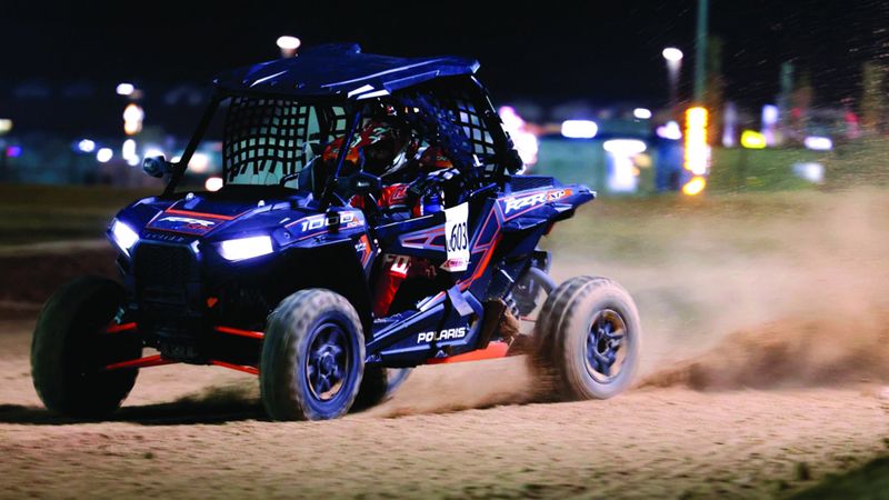 الامارات | سباق حلبة «يو تي في» للسيارات في مهرجان ليوا اليوم