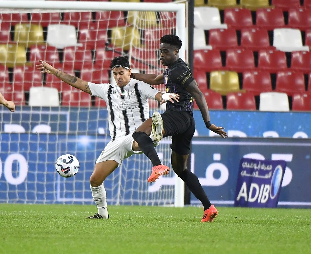 الامارات | «الركلات» تؤهل الجزيرة.. وتقصي العين من كأس الرابطة