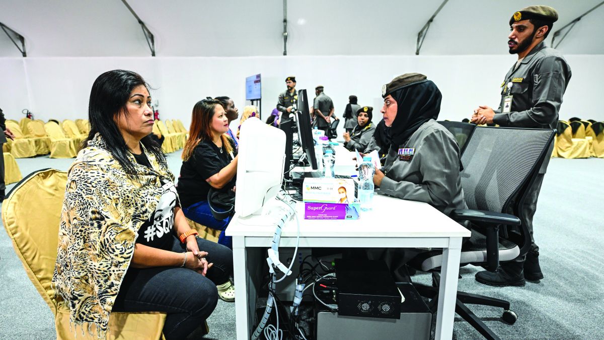 الامارات | إقبال على مراكز «إقامة دبي» قبل ساعات من انتهاء مهلة تسوية أوضاع المخالفين