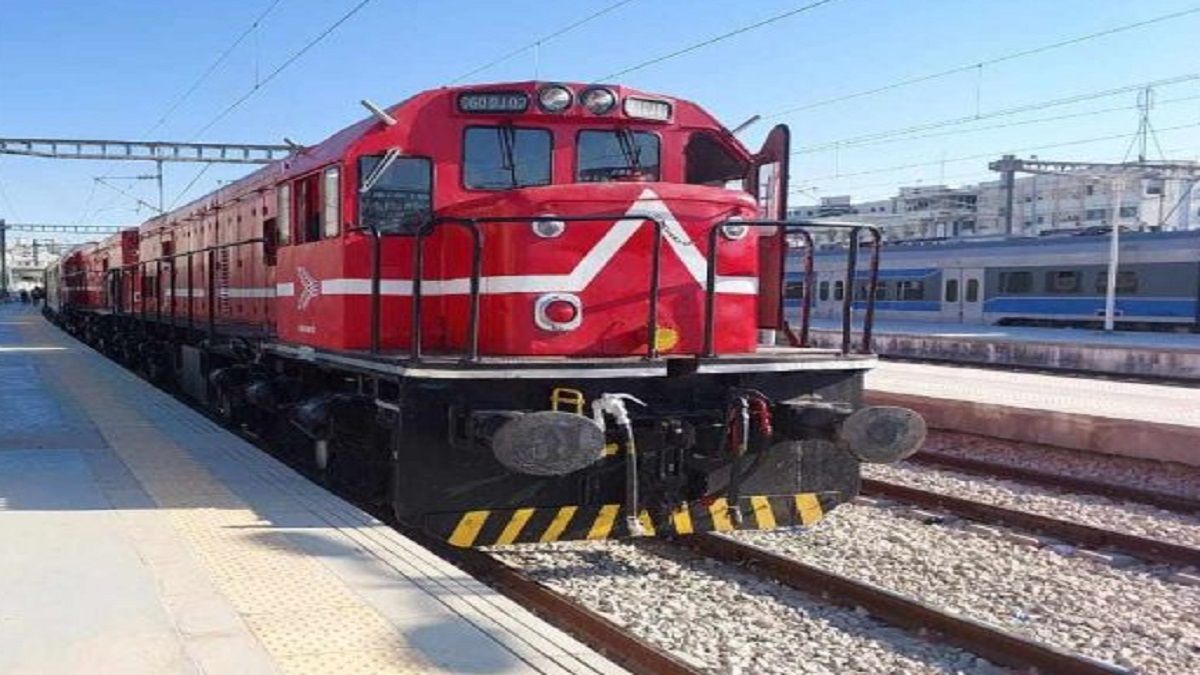 الامارات | طبيبة تونسية تدفع حياتها ثمناً لإنقاذ ابنها.. ماتت دهساً بعربات القطار