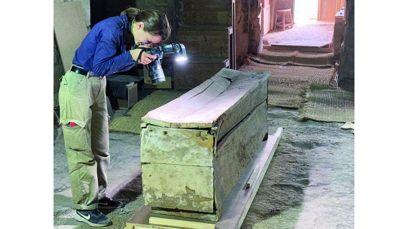 الامارات | مصر: اكتشاف تابوت من عصر الدولة الوسطى في الأقصر