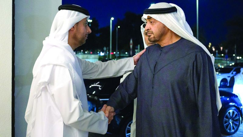 الامارات | رئيس الدولة يقدّم واجب العزاء في وفاة السيد أحمد الهاشمي