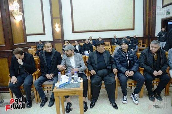 محمد لطفي ودينا وعمر كمال وشيكو فى عزاء أحمد عدوية.. صور