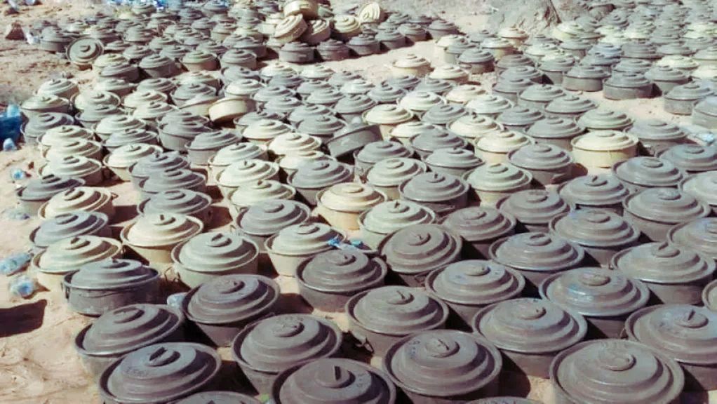 عدن ..انتزاع أكثر من 3آلاف لغم