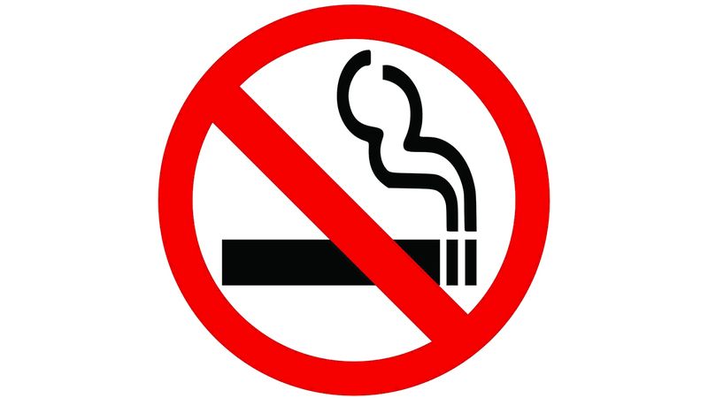 الامارات | التدخين موضة قديمة في شوارع ميلانو