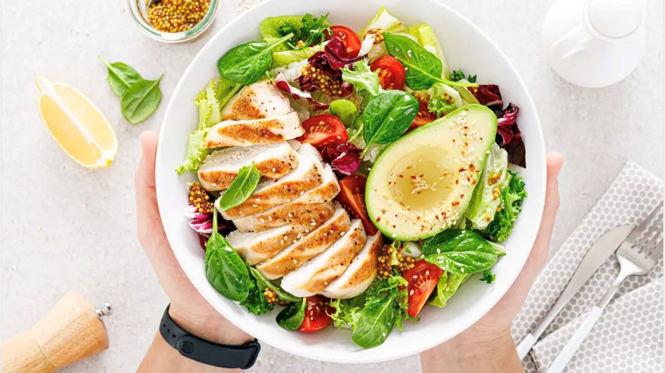 الامارات | ما مدى تأثير الأكل الصحي على العقل؟