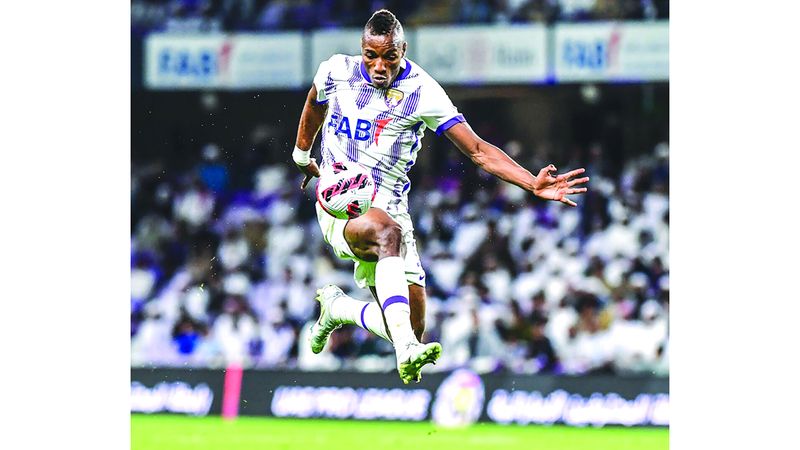 الامارات | في 2025.. لابا يستعد لتحطيم رقم قياسي  ظل صامداً 30 عاماً