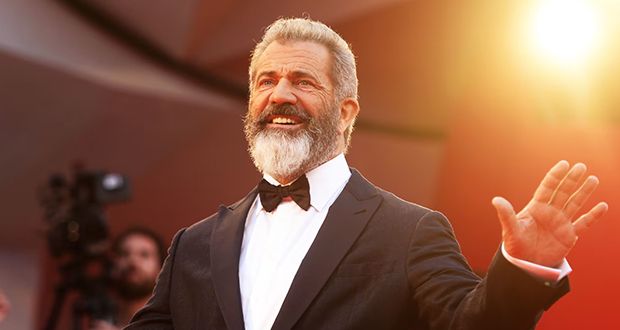 ميل غيبسون.. من نجم هوليوود إلى مخرج عالمي