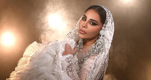 أحلام تُشعل الحماس: “آتية… استعدوا!”