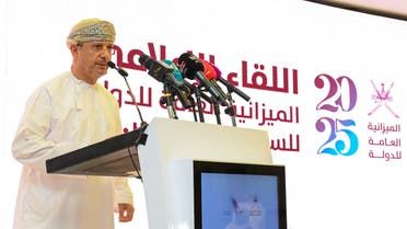 الخليج اليوم .. وزير المالية العماني: الإيرادات النفطية تشكل نحو 52 بالمائة من إجمالي الإيرادات