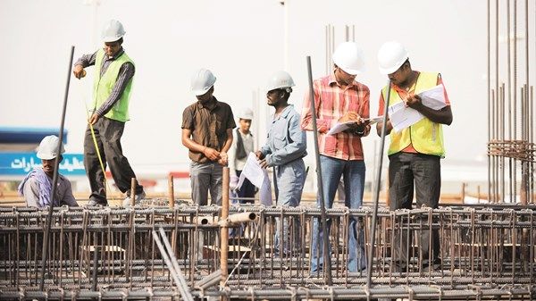 تنبيه وإنذار 48 ألف شركة للالتزام باشتراطات السلامة المهنية