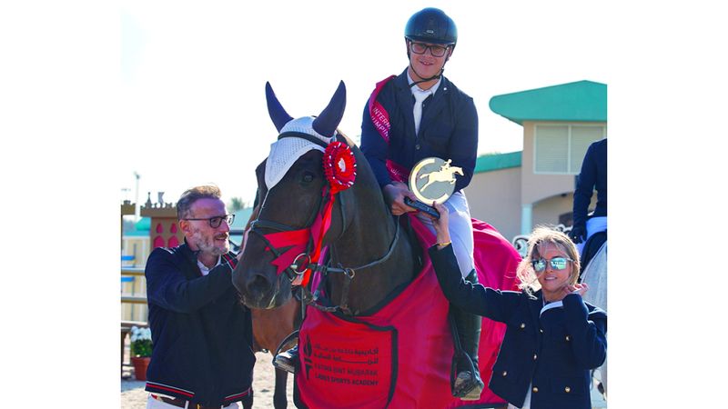 الامارات | 300 فارس يتنافسون في كأس أكاديمية فاطمة بنت مبارك لقفز الحواجز