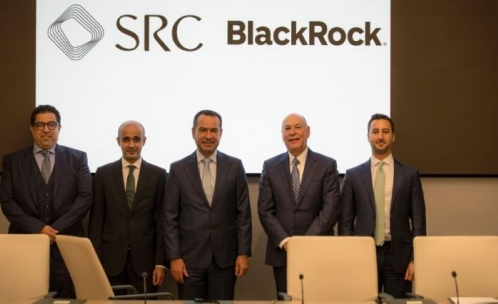 وزير الاقتصاد يناقش التطورات الاقتصادية وفرص الاستثمار مع بلاك روك