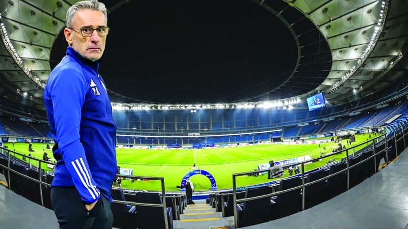 الامارات | رياضيون: المنتخب لم يستفد من الدوري.. والسبب «عشوائية بينتو»