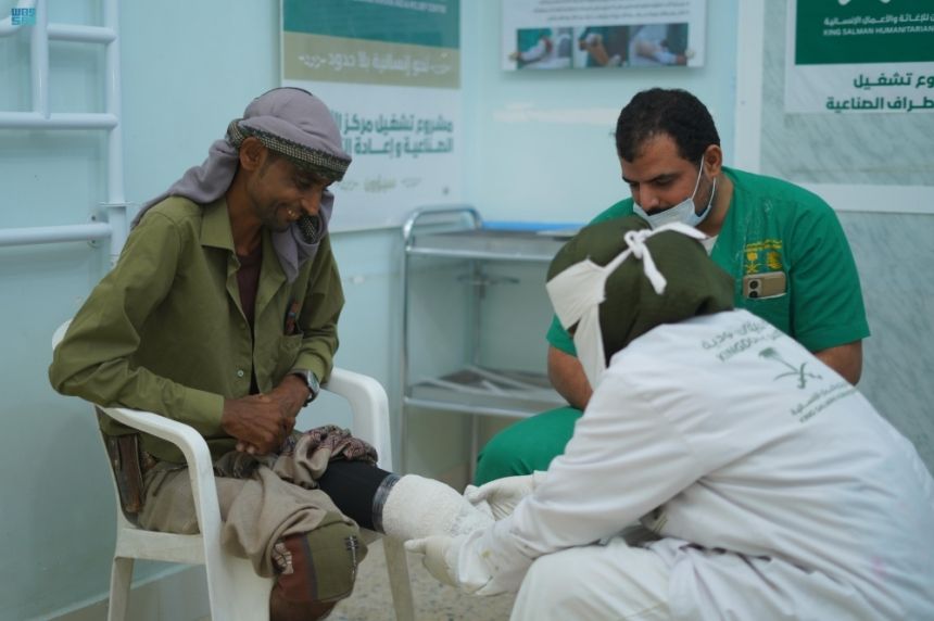 غذائية وطبية.. مركز الملك سلمان يقدم مساعدات جديدة في 4 دول