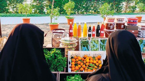 «سوق المزارعين» بدبي منصة لدعم المنتجات المحلية
