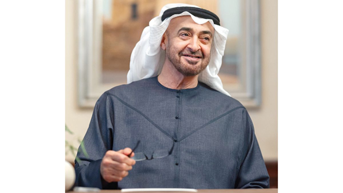 الامارات | رئيس الدولة يهنئ حمد بن عيسى وشعب البحرين بإنجاز «خليجي 26»