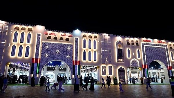 الأجنحة العربية بمهرجان الشيخ زايد.. رحلة في رحاب الأصالة والإبداع