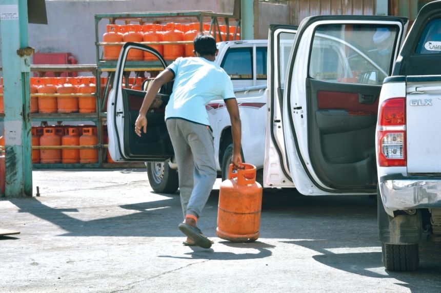 حظر محلات "أسطوانات الغاز" في المواقع المغلقة.. و3 تصنيفات للأنشطة