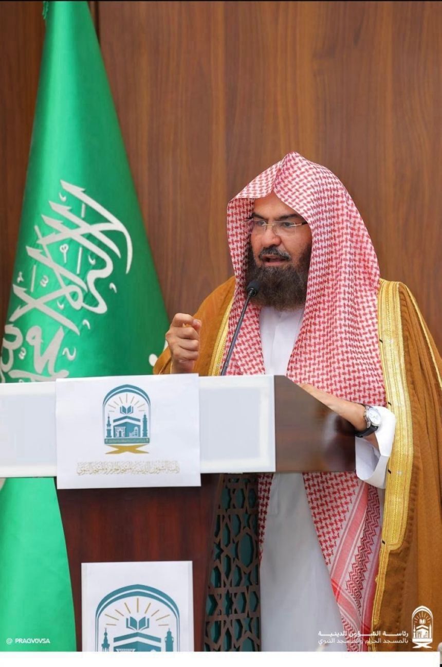 السديس لقاصدي الحرمين: اتبعوا الهدي النبوي أثناء هطول الأمطار
