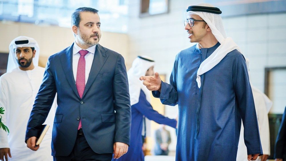 عبدالله بن زايد: الإمارات تقف إلى جانب الشعب السوري الشقيق