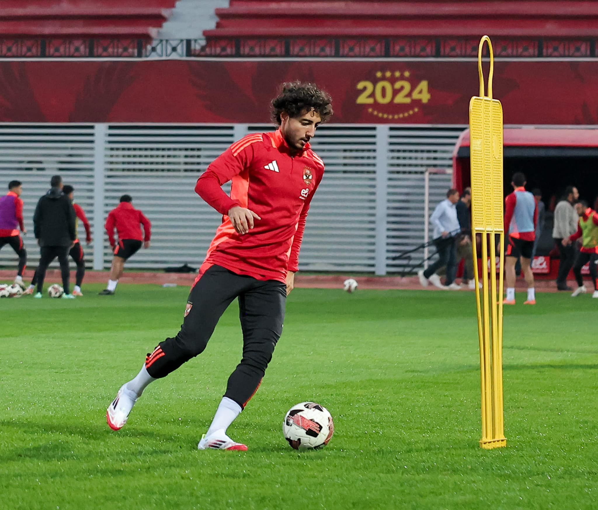 الأهلى يختتم تحضيراته لمباراة سموحة.. بمشاركة معلول وهانى وتأهيل فؤاد "صور"