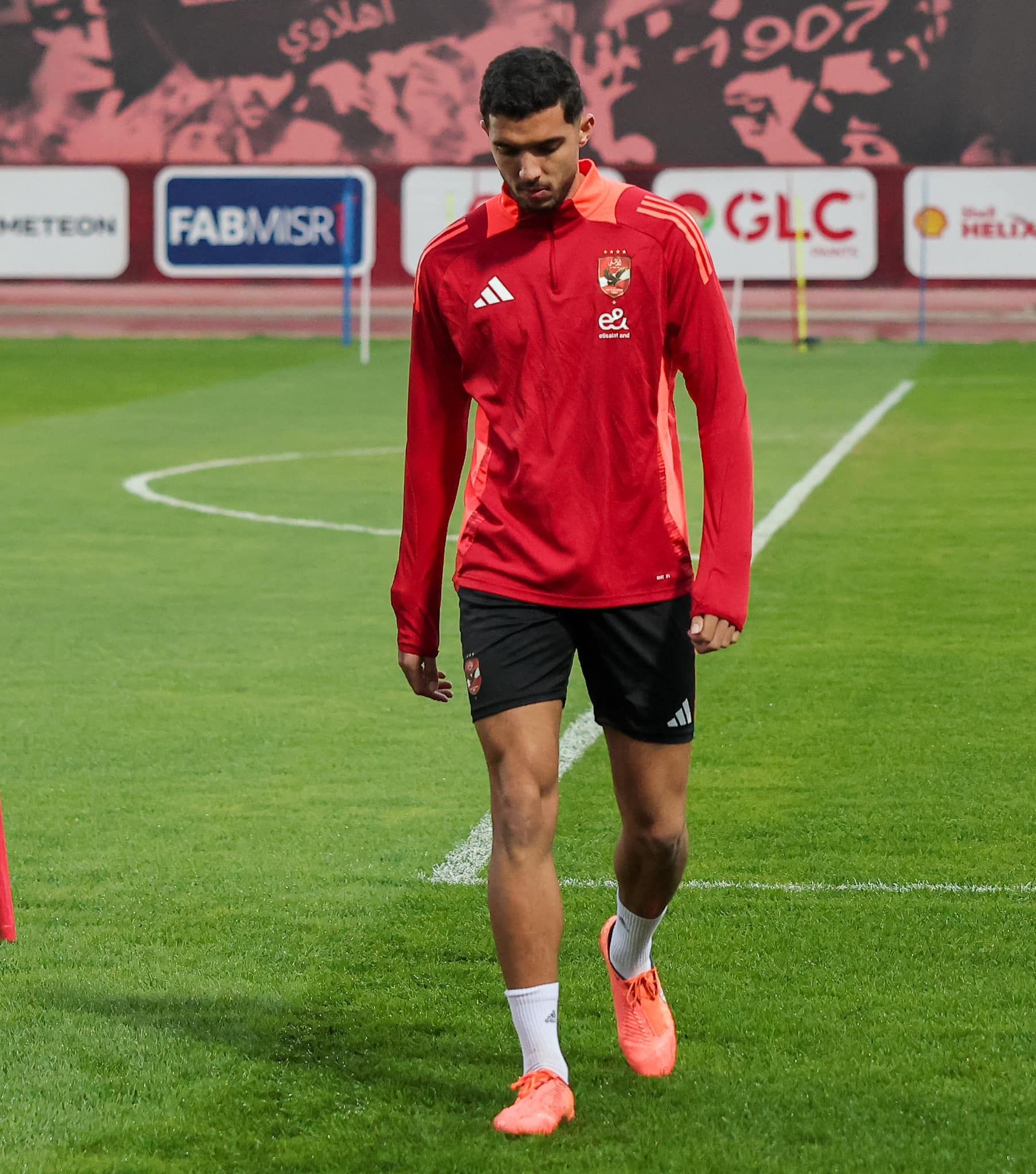 الأهلى يختتم تحضيراته لمباراة سموحة.. بمشاركة معلول وهانى وتأهيل فؤاد "صور"