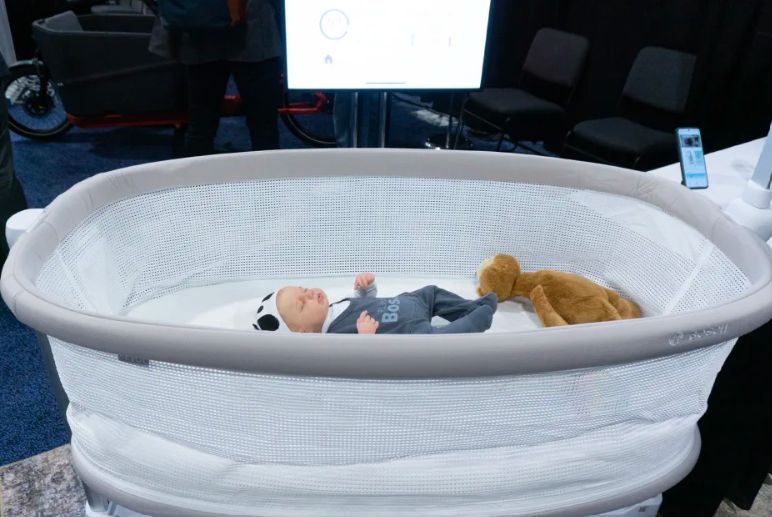 تكنولوجيا: Bosch تكشف عن سرير أطفال ذكي لرصد وتحليل حالة الطفل #CES2025