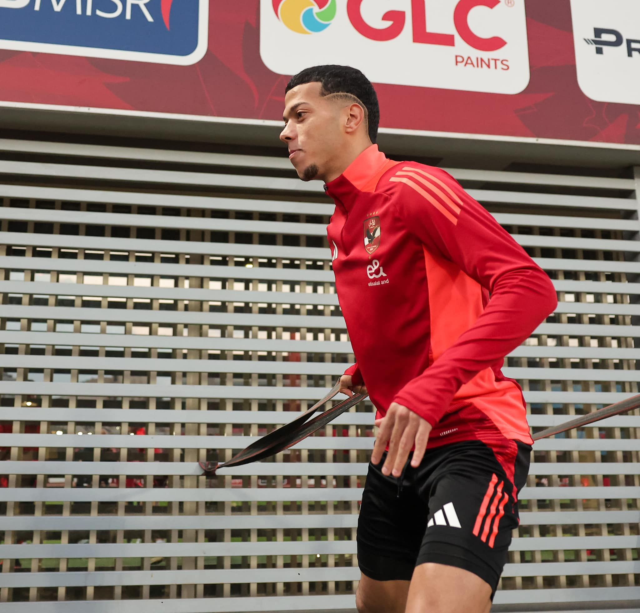 الأهلى يختتم تحضيراته لمباراة سموحة.. بمشاركة معلول وهانى وتأهيل فؤاد "صور"