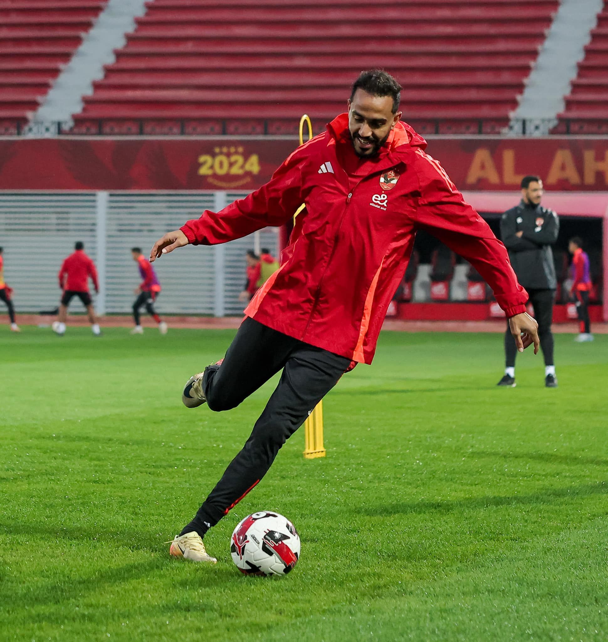 الأهلى يختتم تحضيراته لمباراة سموحة.. بمشاركة معلول وهانى وتأهيل فؤاد "صور"