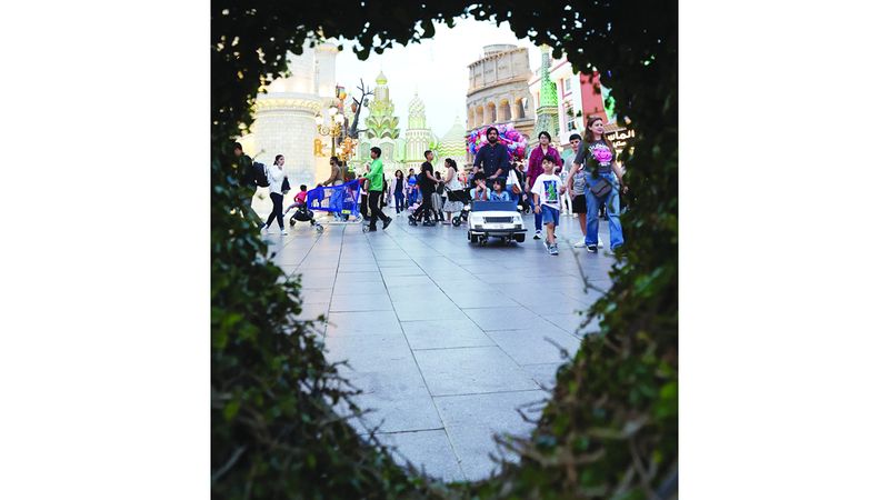 الامارات | 40 ألف عرض ترفيهي في «القرية العالمية»