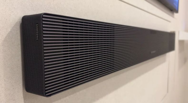 تكنولوجيا: سامسونج تكشف عن مكبر الصوت QS700F الجديد وإصدار جديد من Q990 الرائد في معرض #CES2025